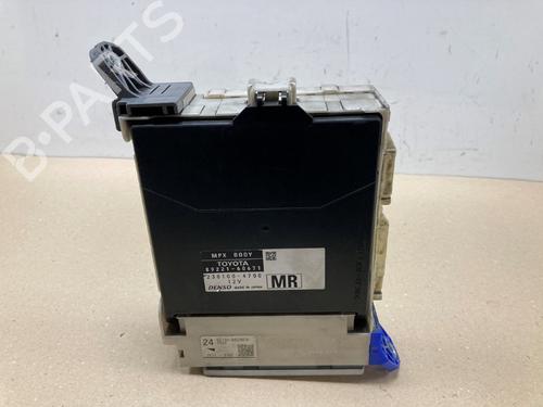 Fuse box TOYOTA LAND CRUISER PRADO (_J15_) 2.8 D-4D (GDJ155, GDJ150) | BP26402214E1