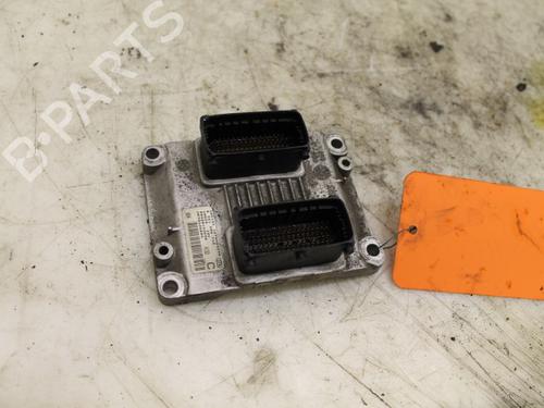 Used Engine control unit (ECU) Engine control unit (ECU) 15304117 15304117
