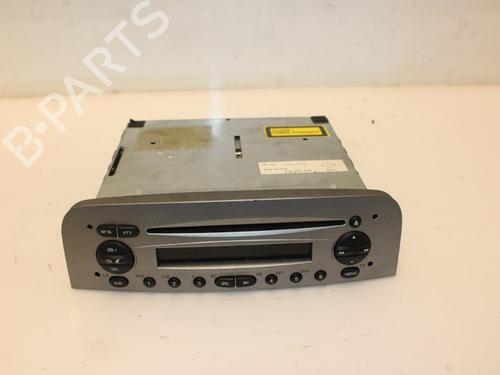 Bilradio ALFA ROMEO 147 (937_) 1.6 16V T.SPARK (937.AXA1A, 937.AXB1A, 937.BXB1A) (120 hp) 15322270