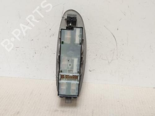Switch NISSAN ALMERA TINO (V10) 2.0 | BP15343381I30 