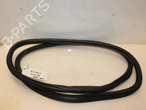 Used Rubber door seal SEAT IBIZA IV (6J5, 6P1) 1.0 TSI (95 hp) 15326497