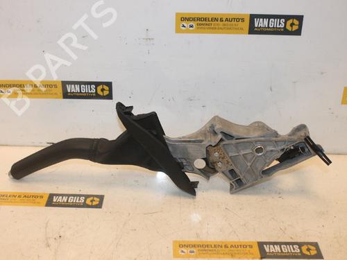 Used Hand brake Hand brake 15313129 15313129