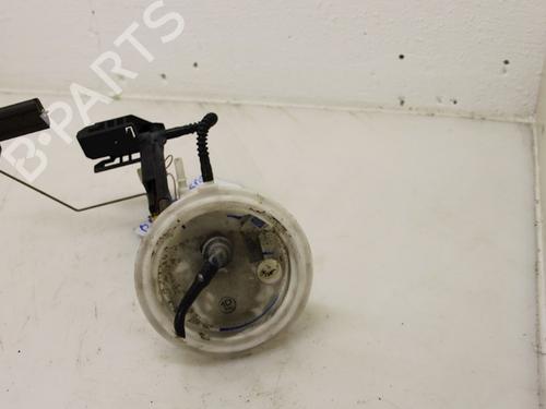 Used Fuel pump BMW 5 (E60) 545 i (333 hp) 15300029