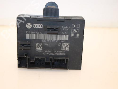 Used Electronic module AUDI Q3 (8UB, 8UG) 2.0 TDI quattro (163 hp) 15318406