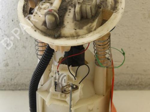 Used Fuel pump RENAULT SCÉNIC I MPV (JA0/1_, FA0_) 1.6 (JA00, JA16, JA15, JA19, JA1V, JA2B, JA2C, JA0B,... (107 hp) 15305257
