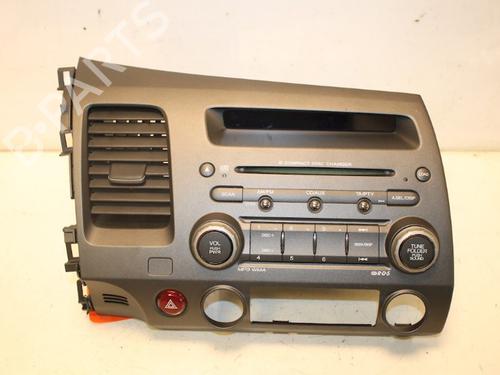 Used Radio HONDA CIVIC VIII Saloon (FD, FA) 1.3 IMA (FA3, FD3) (95 hp) 15316662