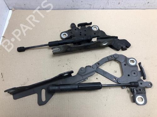 Used Hinge/Door check strap Hinge/Door check strap 37205617 37205617