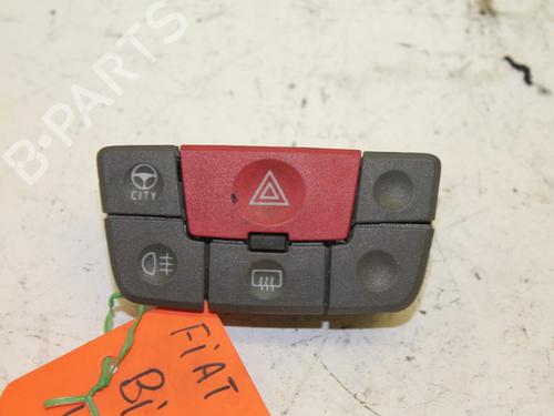 Used Warning switch FIAT PANDA (169_) 1.2 (169.AXB11, 169.AXB1A) (60 hp) 15304762