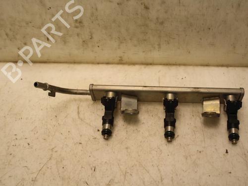 Used Injection rail Injection rail 15337007 15337007