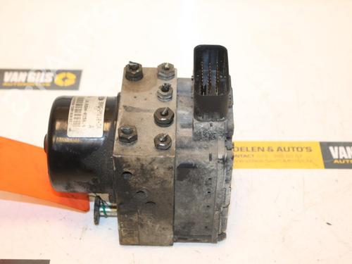 Used ABS pump FORD FOCUS I Turnier (DNW) 1.8 Turbo DI / TDDi (90 hp) 15310575