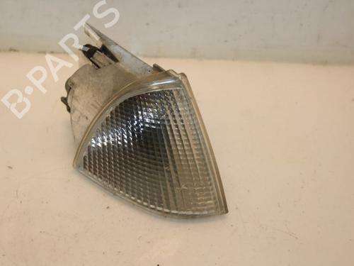 Used Right front indicator Right front indicator 15323590 15323590