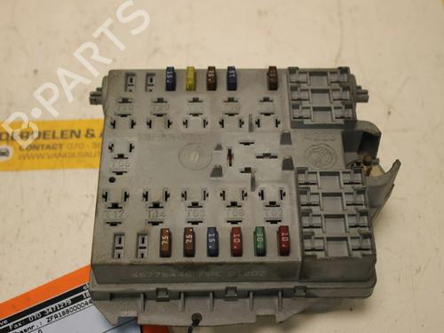 Used Fuse box Fuse box FIAT PUNTO (188_) 1.2 60 (188.030, .050, .130, .150, .230, .250) (60 hp) 15311181 15311181