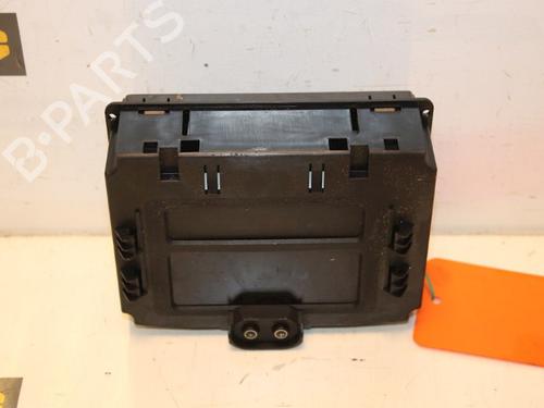 display-monitor-opel-zafira-a-mpv-t98-16-16v-f75-090589755-1999-2000-2001-2002-2003-2004-2005-2006-15736122 main image