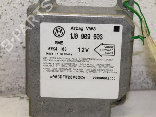 Kollisjonspute styreenhet SKODA OCTAVIA I (1U2) 2.0 (116 hp) 15305441