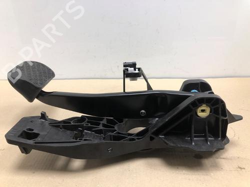 Used Break pedal Break pedal 37211028 37211028