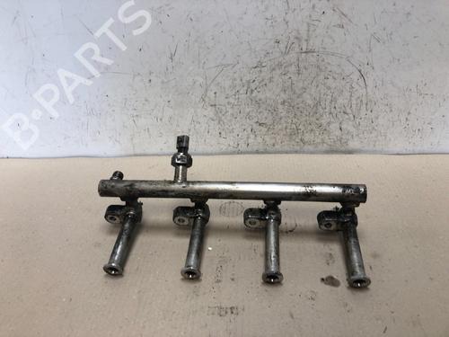 injection-rail-volvo-v40-hatchback-525-2012-2013-2014-2015-2016-2017-2018-2019-37213566 main image