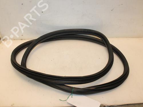 Used Rubber door seal PEUGEOT 208 I (CA_, CC_) 1.2 VTI 82 (82 hp) 15326278