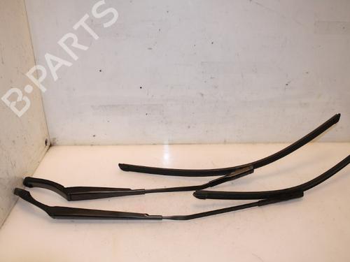 Used Front windshield wiper arm Front windshield wiper arm 15331768 15331768