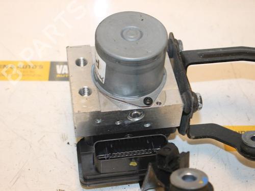 Used ABS pump HYUNDAI i20 I (PB, PBT) 1.2 (86 hp) 15312010
