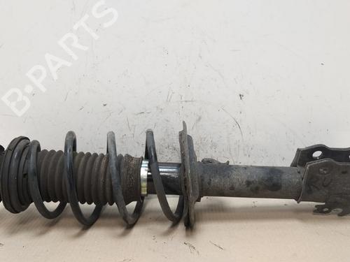 Used Right front shock absorber TOYOTA YARIS (_P13_) 1.0 (KSP130_, KSP130) (69 hp) 17646721