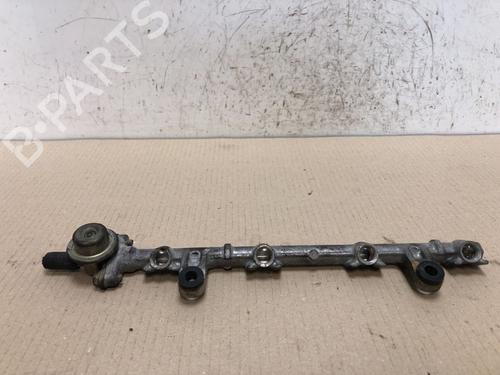 Used Injection rail Injection rail 15534504 15534504