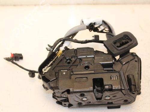 Used Front right lock VW TOURAN (5T1) 1.4 TSI (150 hp) 15331577