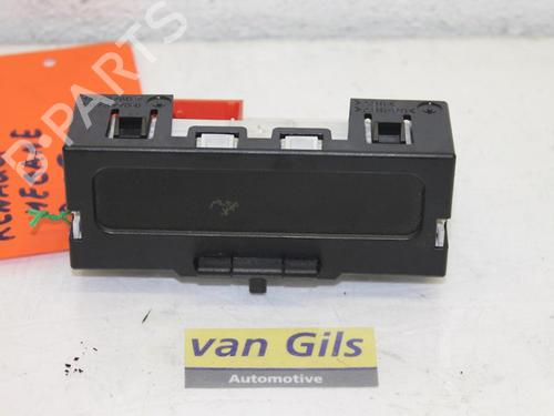 Used Display monitor RENAULT MEGANE II Estate (KM0/1_) 1.5 dCi (KM0F, KM0T, KM2B) (82 hp) 15304964