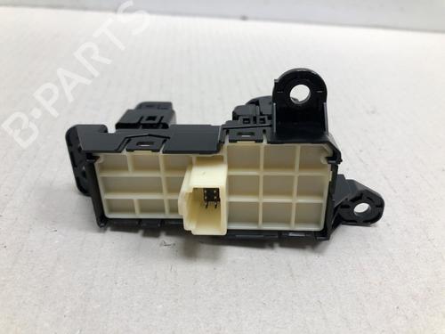 Switch TOYOTA YARIS (_P21_, _PA1_, _PH1_) 1.5 Hybrid (MXPH10, MXPH11) | BP37211987I30 - Image 4