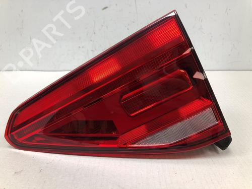 right-taillight-vw-touran-5t1-2015-37204956 main image
