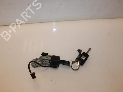 Used Ignition barrel CITROËN C4 Coupe (LA_) 1.4 16V (88 hp) 15318323