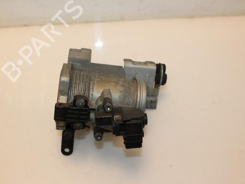 Used Throttle body BMW 3 (E36) 316 i (102 hp) 15321844