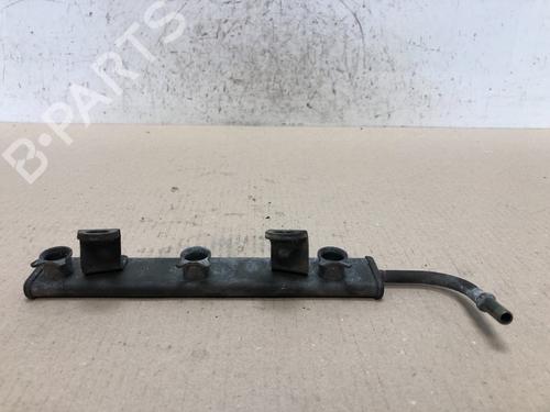 Used Injection rail Injection rail 15534729 15534729