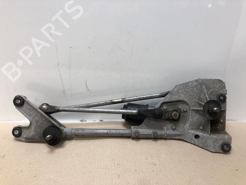 Used Front wipers mechanism NISSAN X-TRAIL I (T30) 2.5 4x4 (165 hp) 15650397