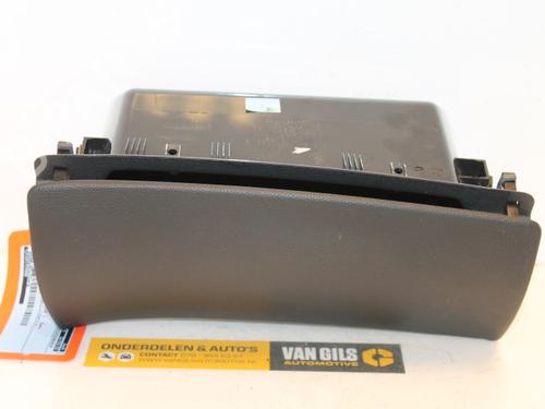 Used Glove box Glove box 15311120 15311120