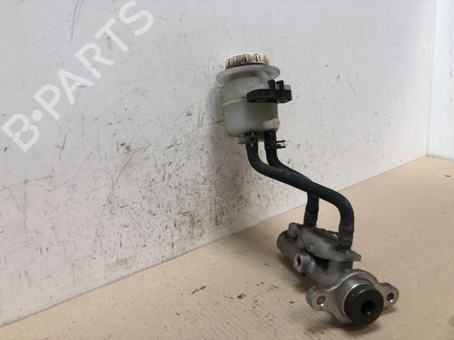 Brake master cylinder MITSUBISHI OUTLANDER I (CU_W) 2.4 4WD (CU5W) | BP16153309M77 