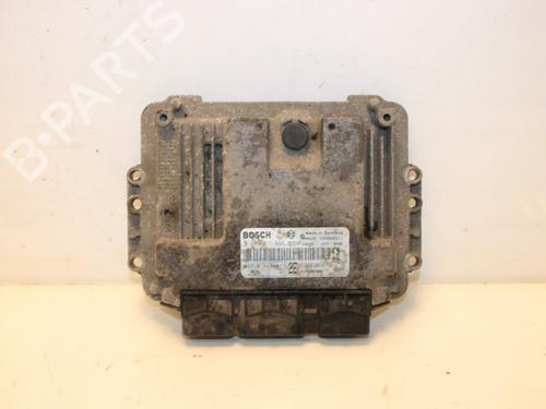 Used Engine control unit (ECU) NISSAN PRIMERA Estate (WP12) 1.9 dCi (120 hp) 15313570