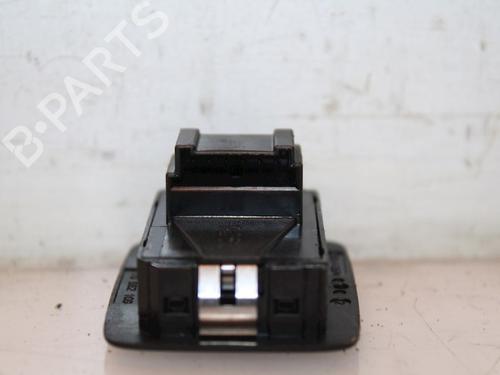 Used Switch VW PASSAT B6 (3C2) 3.2 FSI 4motion (250 hp) 15335817