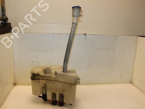 Used Windscreen washer tank LAND ROVER RANGE ROVER III (L322) 4.2 4x4 (396 hp) 15325475