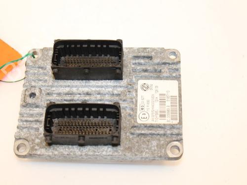 Used Engine control unit (ECU) Engine control unit (ECU) 15320751 15320751