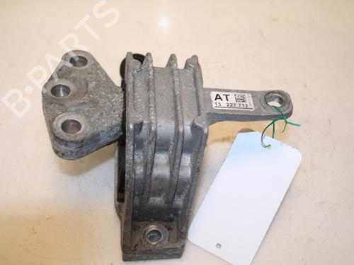 Used Engine mount Engine mount 15334041 15334041