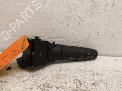 Used Headlight switch NISSAN ALMERA II Hatchback (N16) 1.5 dCi (82 hp) 15303803