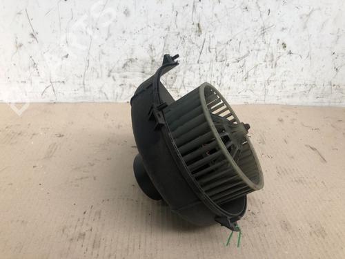 Used Heater blower motor FIAT SEICENTO / 600 (187_) 0.9 (187AXA, 187AXA1A) (39 hp) 15301780