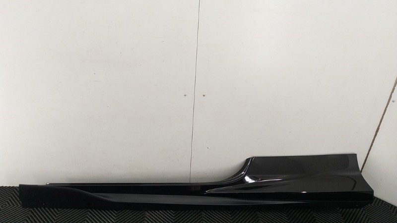 Left sideskirt – Ferrari F8 Tributo Coupe 3.9 (2019-2026)