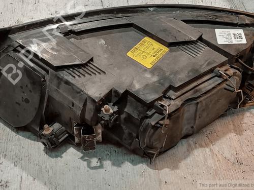 Right headlight VOLVO V50 (545) 2.0 D | BP33821651C29 - Image 2