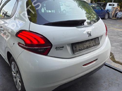 Left headlight PEUGEOT 208 Hatchback Van (CR_) 1.6 BlueHDi 75 | BP37662129C28 - Image 11