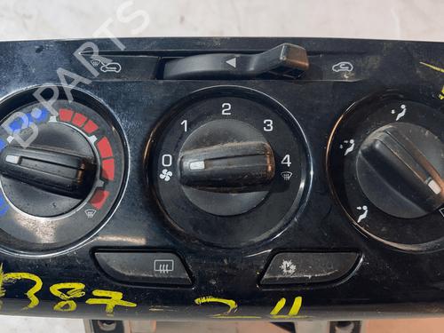 Climate control LANCIA YPSILON (312_) 1.2 (312.PXA1A, 312.YXA1A) | BP33823915I5  - Image 6