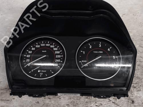 Used Instrument cluster Instrument cluster BMW 1 (F20) 114 d (95 hp) 33823329 33823329