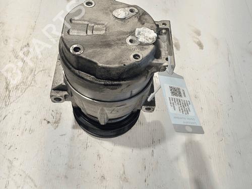 Used AC compressor AC compressor OPEL VIVARO A Bus (X83) 1.9 DTI (F7, J7, A07) (101 hp) 33821529 33821529