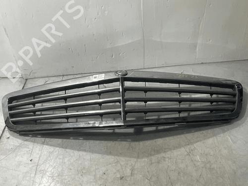Used Grille Grille MERCEDES-BENZ C-CLASS T-Model (S204) C 220 CDI 4-matic (204.284) (170 hp) 36031667 36031667