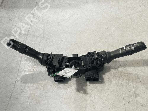 Used Steering column stalk Steering column stalk TOYOTA YARIS (_P13_) 1.5 Hybrid (NHP130_, NHP130) (101 hp) 34181788 34181788